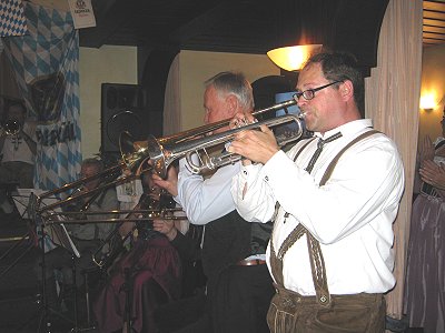 7. zünftiges Oktoberfest in Basthorst 2010 mit dem Musikzug Möhnsen  