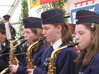 Jugendblasorchester Sachsenwald auf dem Amtswehrfest in Ritzerau